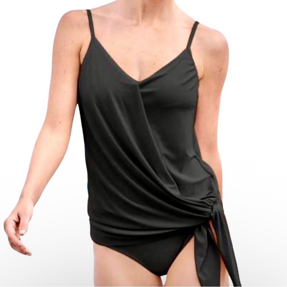 NWOT Women’s Plus Size 14 Black Tummy Control Swim Dress